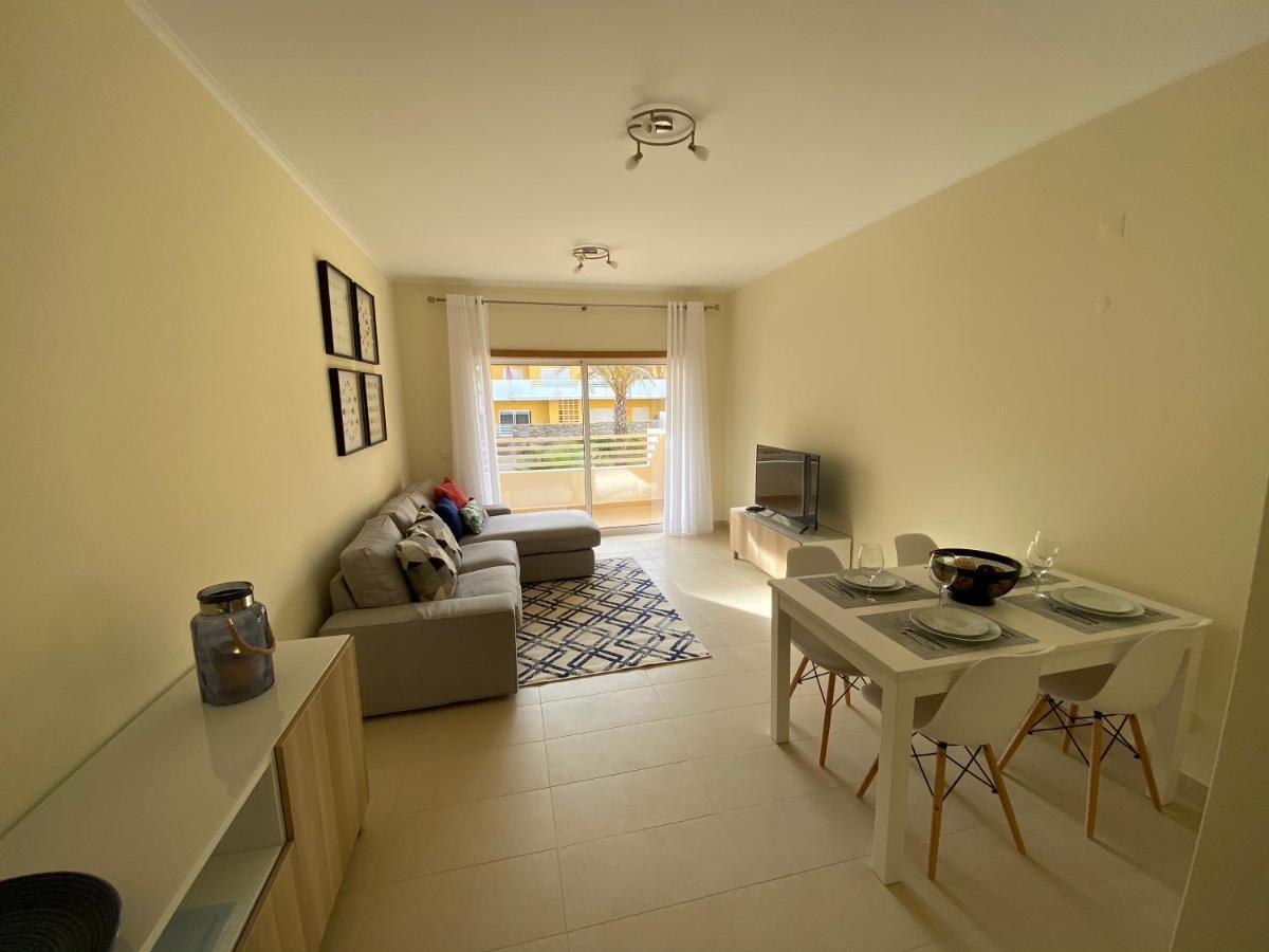 Apartamento T2 Com Piscina Em Conceicao E Cabanas De Тавира Екстериор снимка