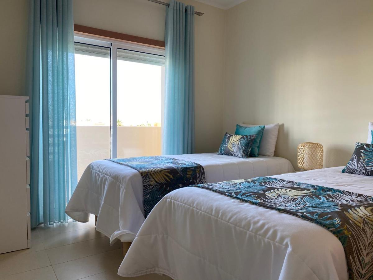 Apartamento T2 Com Piscina Em Conceicao E Cabanas De Тавира Екстериор снимка