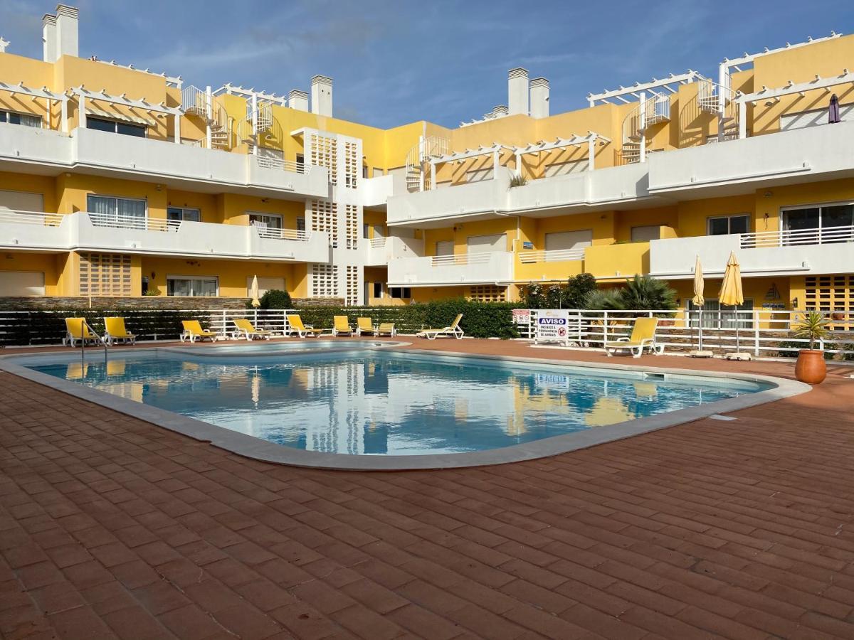 Apartamento T2 Com Piscina Em Conceicao E Cabanas De Тавира Екстериор снимка